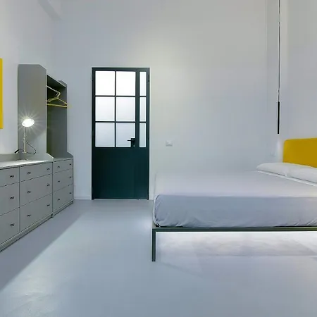Mono Apartment